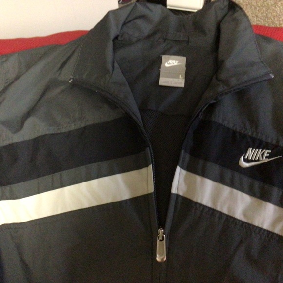 NIKE Mens jacket - Picture 2 of 3
